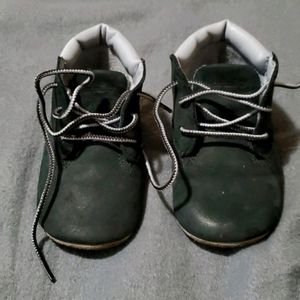 Size 4 toddler Timberland booties
